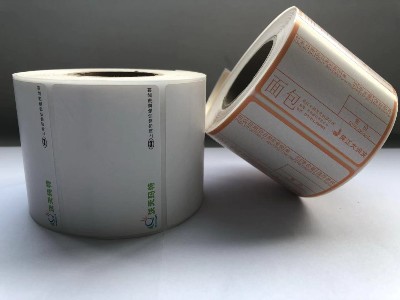 不干胶标签这样使用光油，效果超乎你想象。